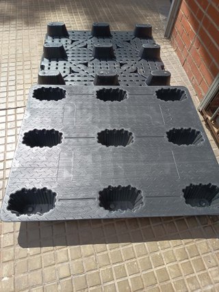 Palets de plástico negro 120x100 cm
