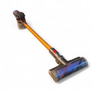 ASPIRADORA DYSON V8 ABSOLUTE CON ACCESORIOS Y ALIMENTACION