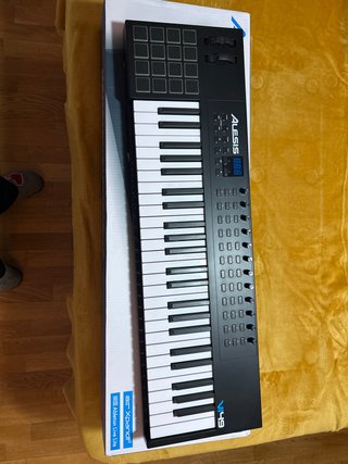 Teclado Controlador Alesis VI49