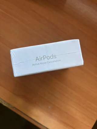 Apple AirPods 4
