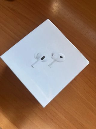 Apple AirPods 4