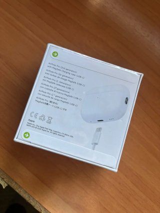 Apple AirPods 4