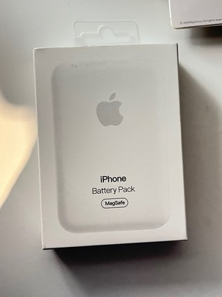 Apple iPhone Battery Pack MagSafe