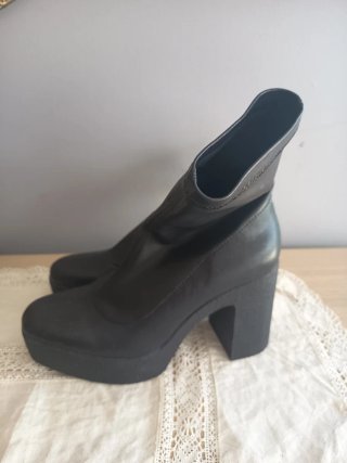 Botines Negros con Plataforma