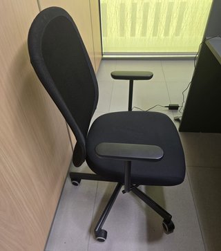 30 Sillas de Oficina IKEA FLINTAN con Reposabrazos