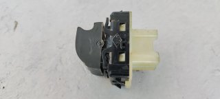 Mando elevalunas delantero derecho RENAULT CAPTUR
