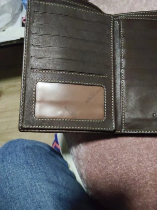 Monedero efecto piel dorado