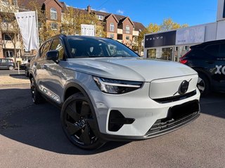 Volvo EX40 2025