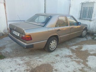 Mercedes-Benz Clase E 1993