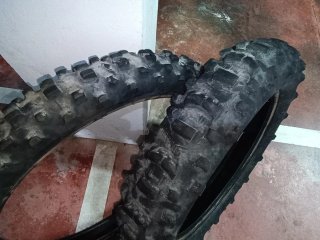 3 Neumáticos Enduro Michelin
