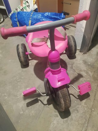 Patinete y triciclo para niños