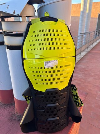 Espaldera protección deportiva Weize