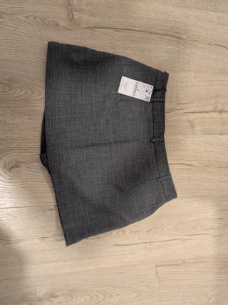 Falda pantalón gris Stradivarius nuevo talla M