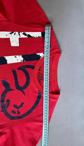 Camiseta El Niño Roja Estilo Y2K