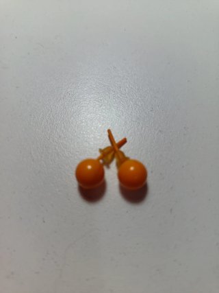 Pendientes de bolitas naranjas