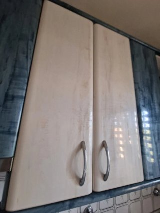 Muebles de Cocina en Azul y Beige