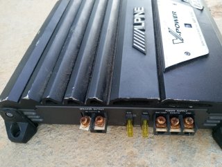 Amplificador Alpine V-Power 700W MRP-M350