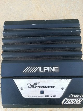 Amplificador Alpine V-Power 700W MRP-M350