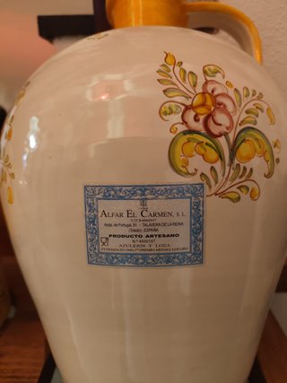 Cantarero Madera con Cántaros de Cerámica Talavera
