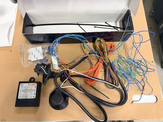 Kit electrónico para gancho de remolque
