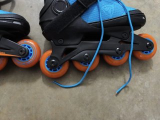 Patines en línea azules y negros HASTA N°32