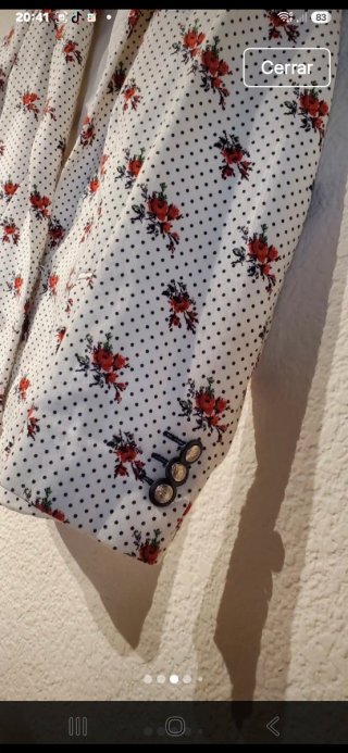 Chaqueta estampada flores y lunares