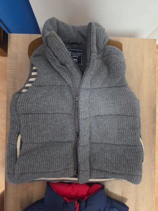 Chaleco massimi dutti y chaleco azul.  Como nuevos