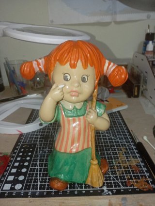 Figura Pipi Calzaslargas Escayola