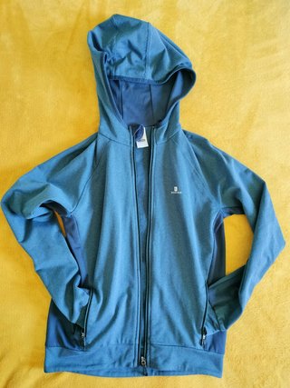 Chaqueta deportiva Domyos azul con capucha
