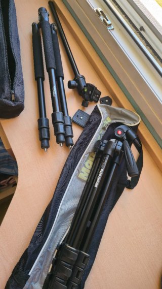 2 Trípode Manfrotto y Amazon
