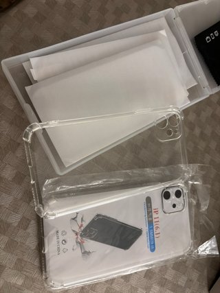 2 Fundas y 3 Protectores para iPhone 11