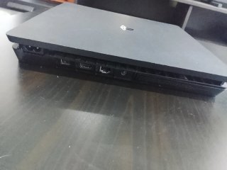 Consola PlayStation 4 Slim (PS4) Nera