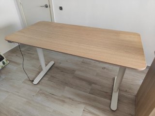 Mesa eléctrica elevable Ikea