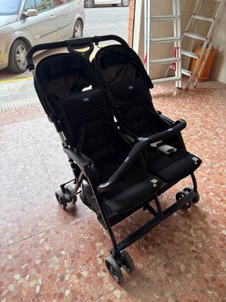 Carro Gemelar Chicco Negro