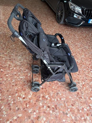 Carro Gemelar Chicco Negro