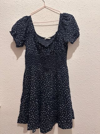 Vestido Corto talla L pero es pequeño talla M