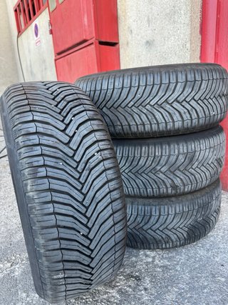 4 Neumáticos 205/55R16 94V