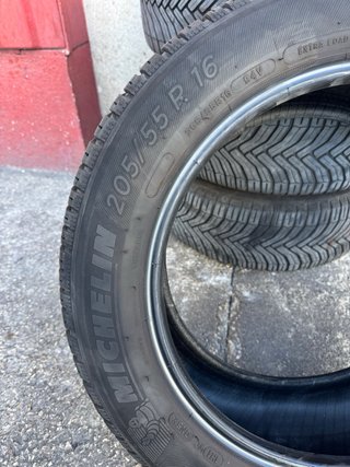 4 Neumáticos 205/55R16 94V