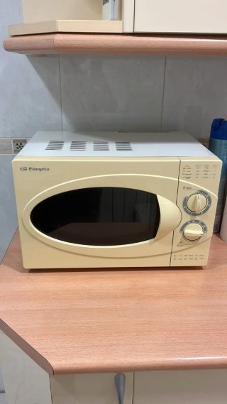 Microondas blanco
