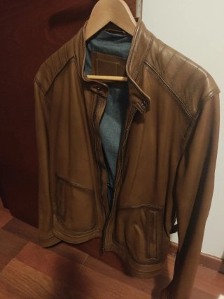 Cazadora de cuero Massimo Dutti