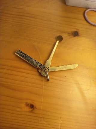 Herramienta para Pipa Vintage Damasquinada
