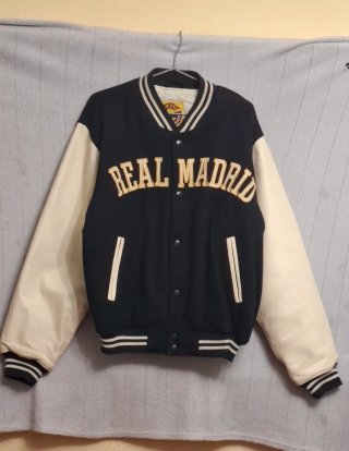 Chaqueta Bomber Varsity Real Madrid Reversible