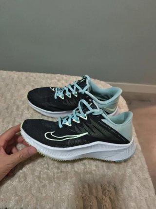 Zapatillas Running Nike Quest