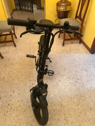 Bicicleta Eléctrica Plegable Negra