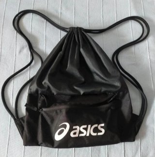 Mochila Asics negra