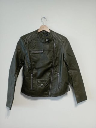 Cazadora de cuero verde oliva talla S