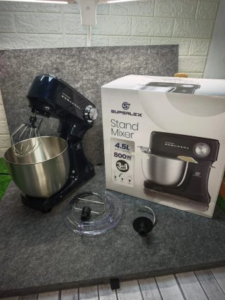 Robot Amasador Heinner 800W 4.5L