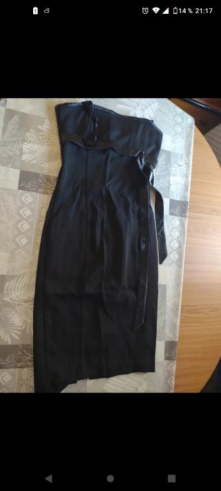 Vestido negro de fiesta elegante