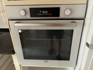 Horno Beko y Vitrocerámica zanussi