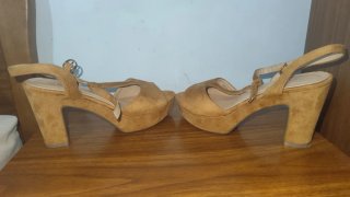 Sandalias de Tacón Belles Color Camel